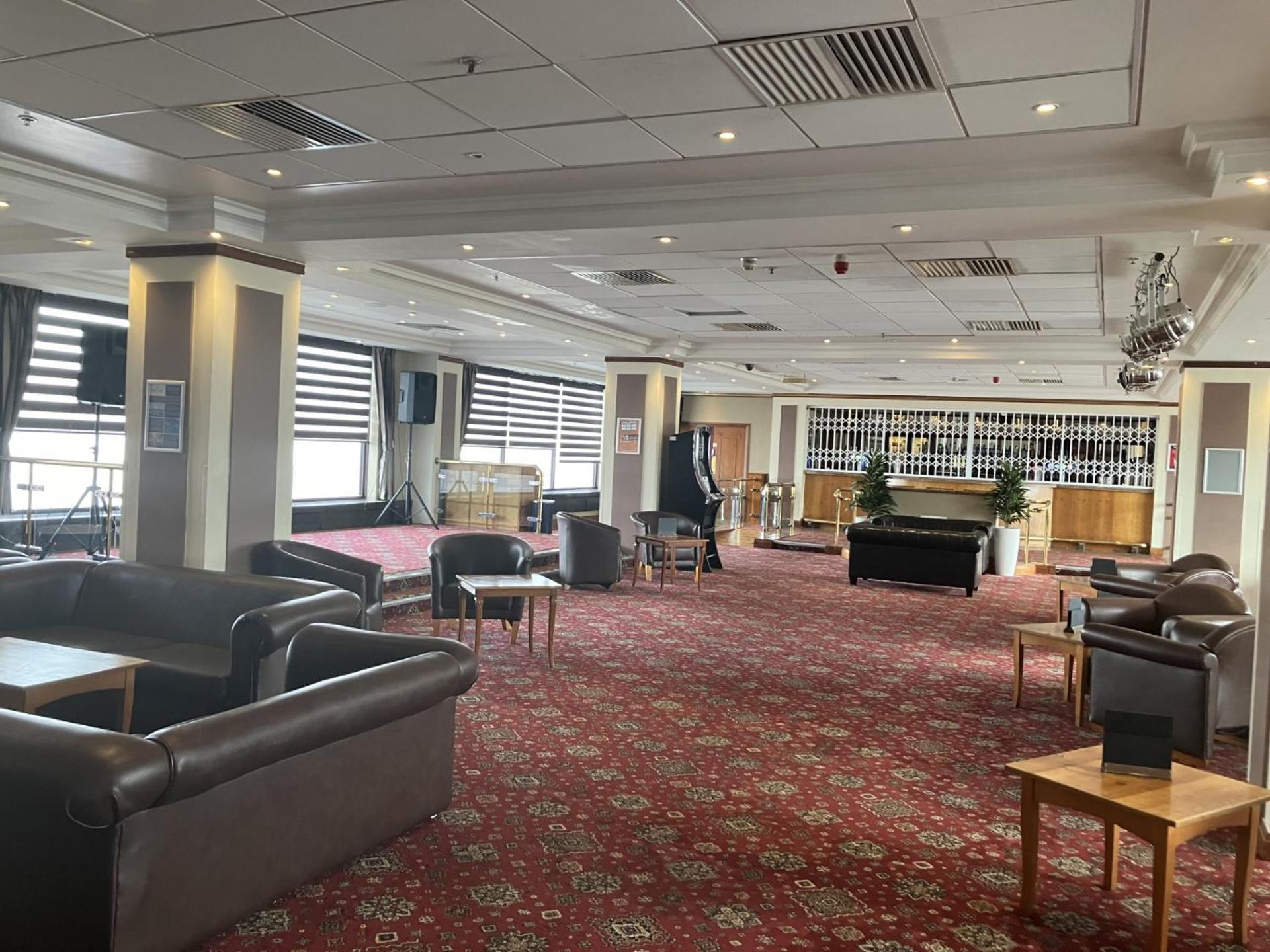 Grand Hotel Blackpool Exterior foto The reception area of the hotel